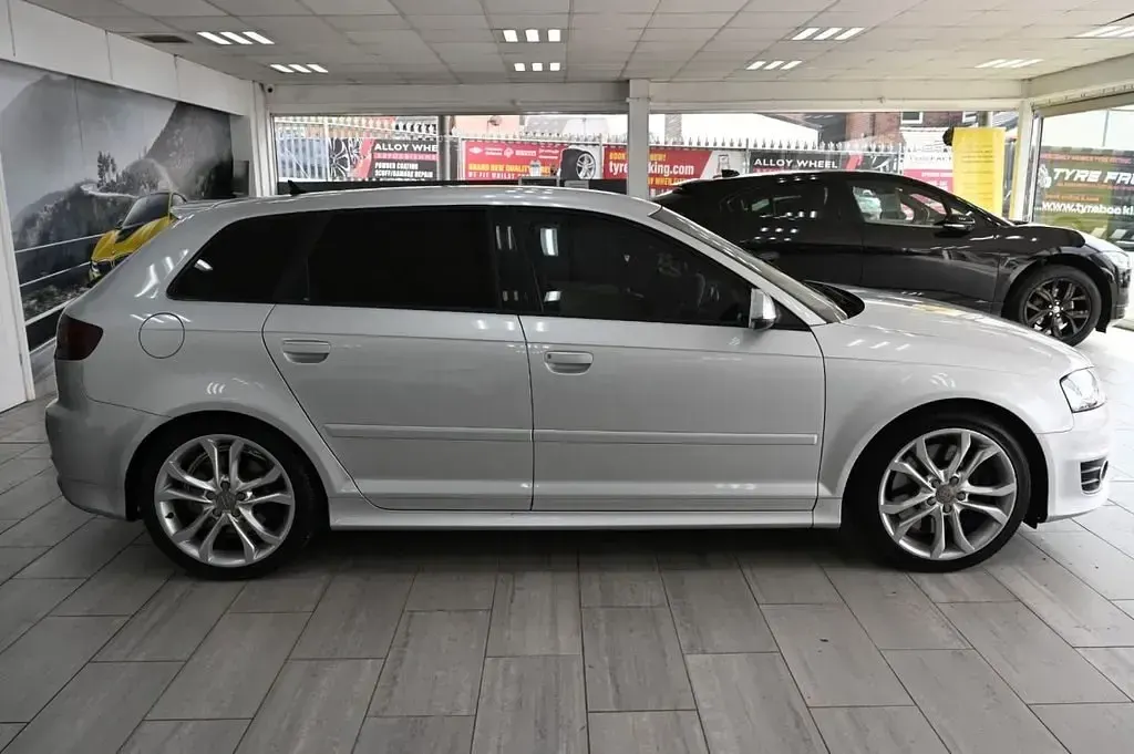 Begagnad Audi S3 Sportback Business 265 HK (194 kW) 2012 Silver Halvkombi