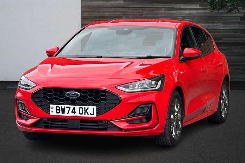 Usado Ford Focus ST-Line 123 HP (90 kW) 2025 Vermelho Citadino