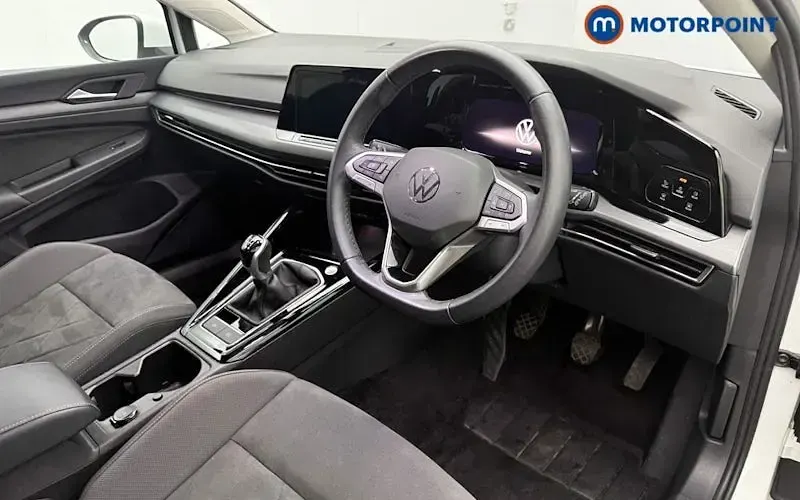 Used VW Golf VIII Edition 150 HP (110 kW) 2023 White Hatchback