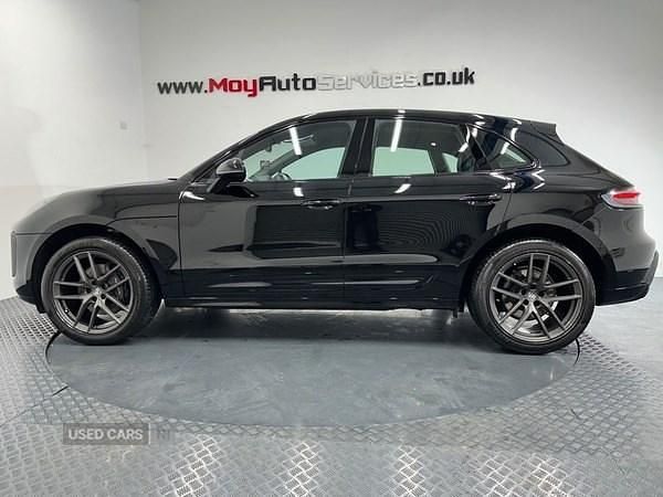 Used Porsche Macan 265 HP (194 kW) 2023 Black SUV