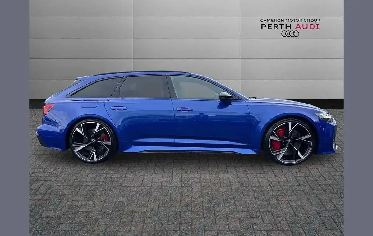 Used Audi RS6 Design 591 HP (434 kW) 2023 Blue Estate