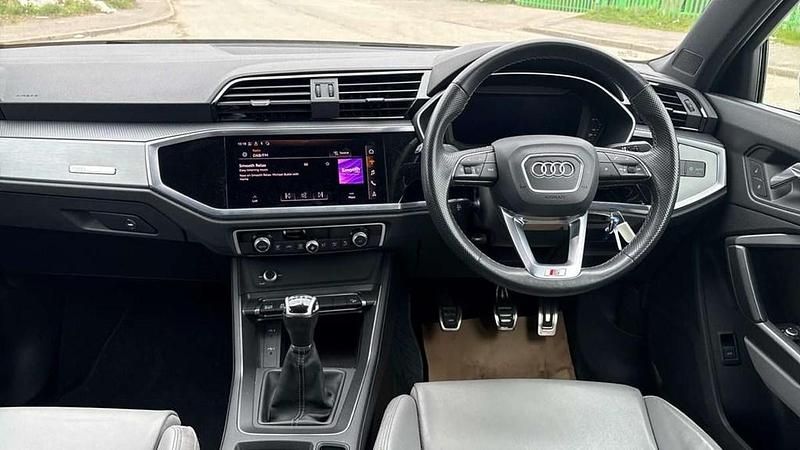 Begagnad Audi Q3 S-Line 150 HK (110 kW) 2022 Vit SUV