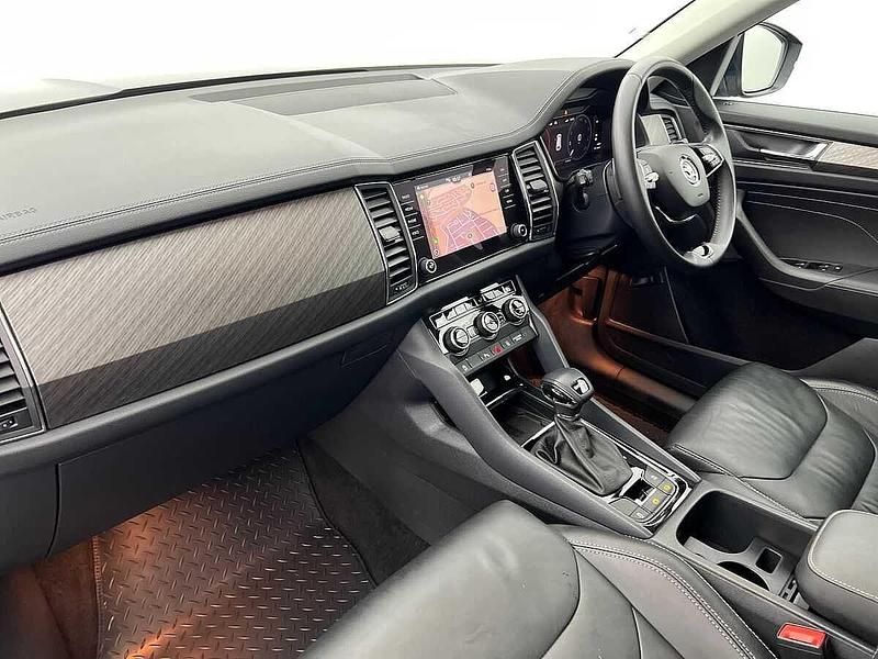 Used Skoda Kodiaq SE L Executive 110 HP (80 kW) 2023 Petrol blue metallic SUV