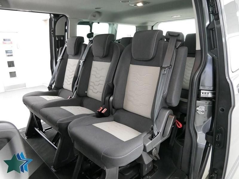 Used Ford Tourneo Custom Titanium 130 HP (95 kW) 2016 Grey Van