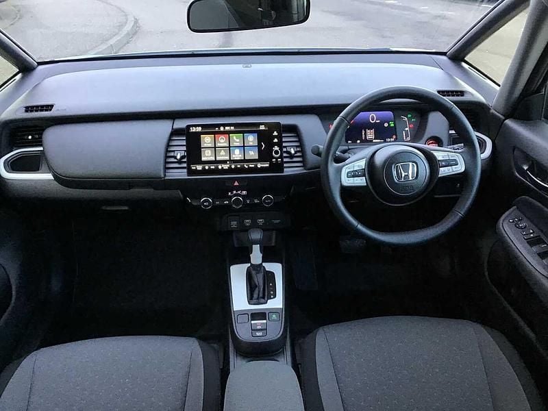 Used Honda Jazz Elegance 122 HP (89 kW) 2025 White Hatchback