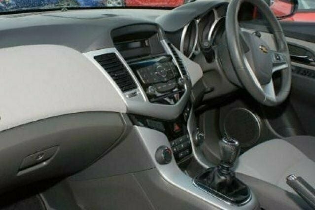 Used Chevrolet Cruze 2010 Sedan