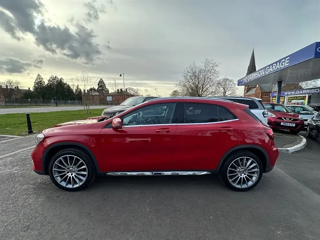 Used Mercedes GLA180 AMG 122 HP (89 kW) 2019 Red SUV