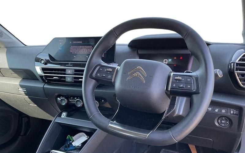 Used Citroën C4 131 HP (96 kW) 2023 Grey SUV