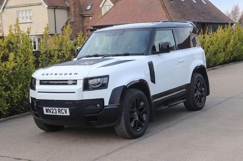 Used Land Rover Defender HSE Dynamic 250 HP (183 kW) 2023 White SUV