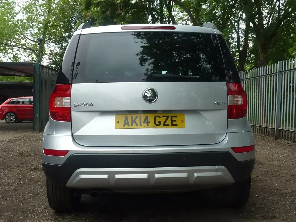 Used Skoda Yeti SE 110 HP (80 kW) 2014 Silver SUV