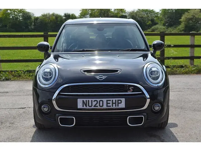 Used Mini Cooper S Exclusive 2020 Midnight black Hatchback