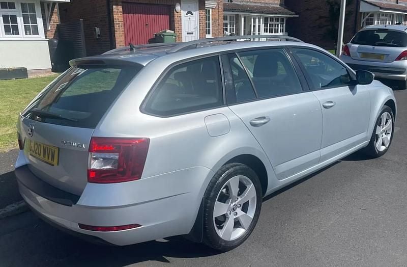 Used Skoda Octavia SE Drive 150 HP (110 kW) 2020 Silver Estate