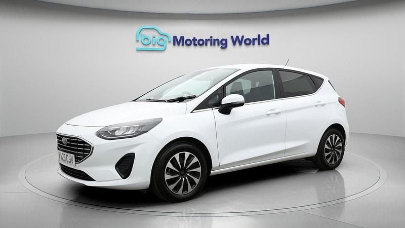 Used Ford Fiesta Titanium 125 HP (91 kW) 2023 White Hatchback