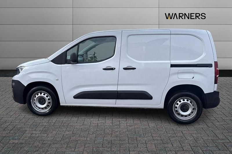 Used Peugeot Partner Premium 102 HP (75 kW) 2023 White MPV