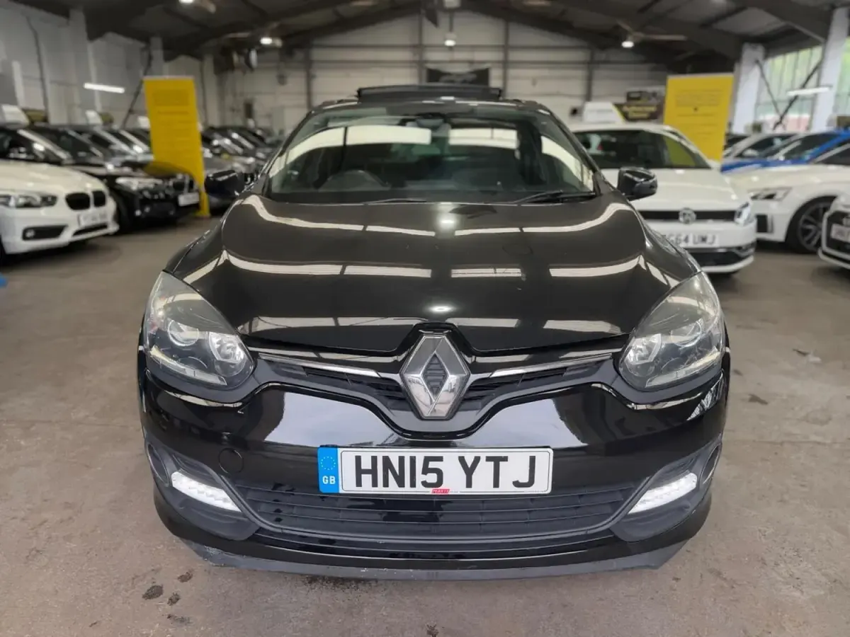 Used Renault Mégane LIMITED 2015 Black Hatchback