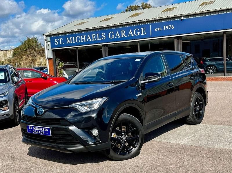 Used Toyota RAV4 Hybrid 197 HP (144 kW) 2018 Black SUV