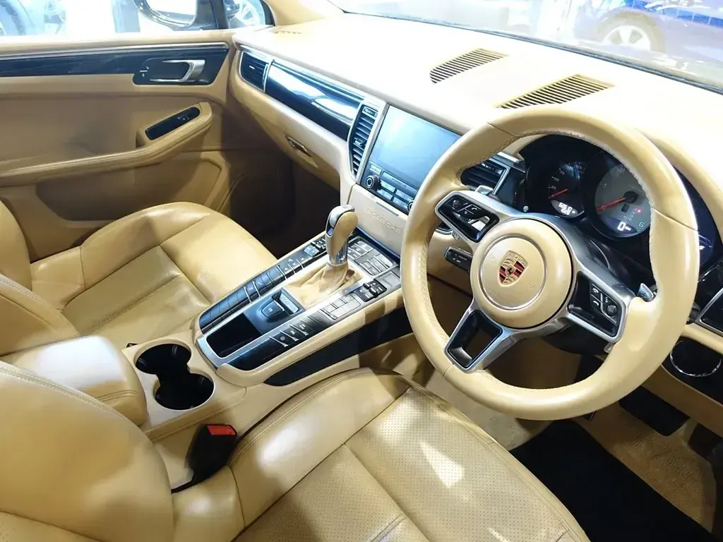 Usado Porsche Macan 258 HP (189 kW) 2016 Preto SUV