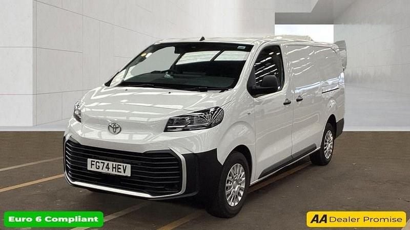 Used Toyota Proace 145 HP (106 kW) 2024 White MPV