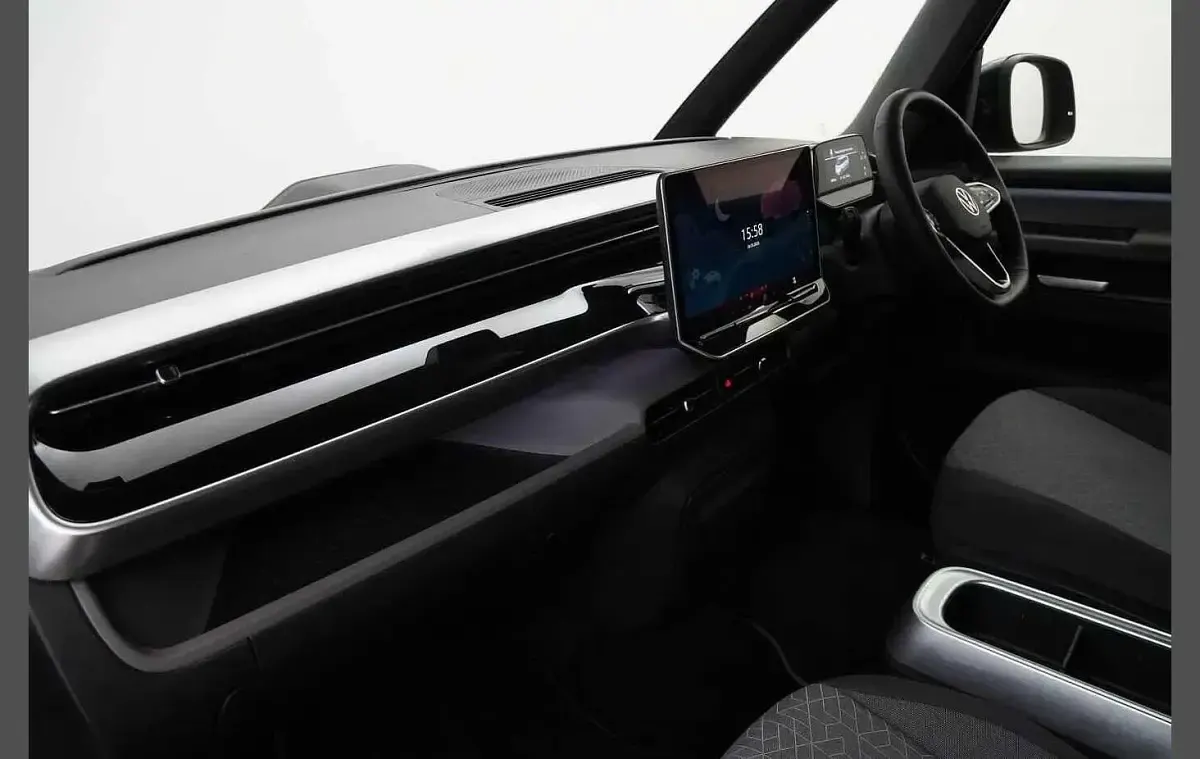 Używany VW ID. Buzz Pro 210 kW (286 KM) 2025 Niebieski Minivan