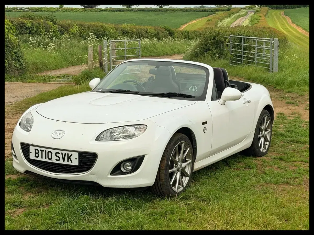 Used Mazda MX5 20th Anniversary 126 HP (92 kW) 2010 White Cabriolet
