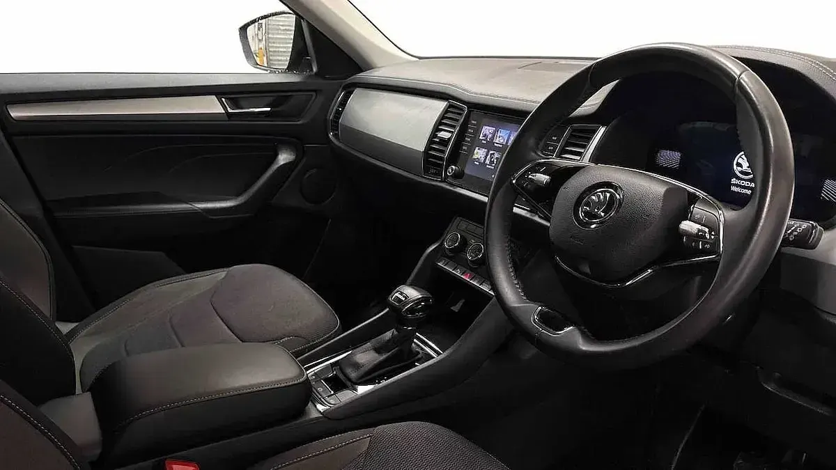 Used Skoda Kodiaq SE Drive 147 HP (108 kW) 2022 Black magic pearl effect SUV
