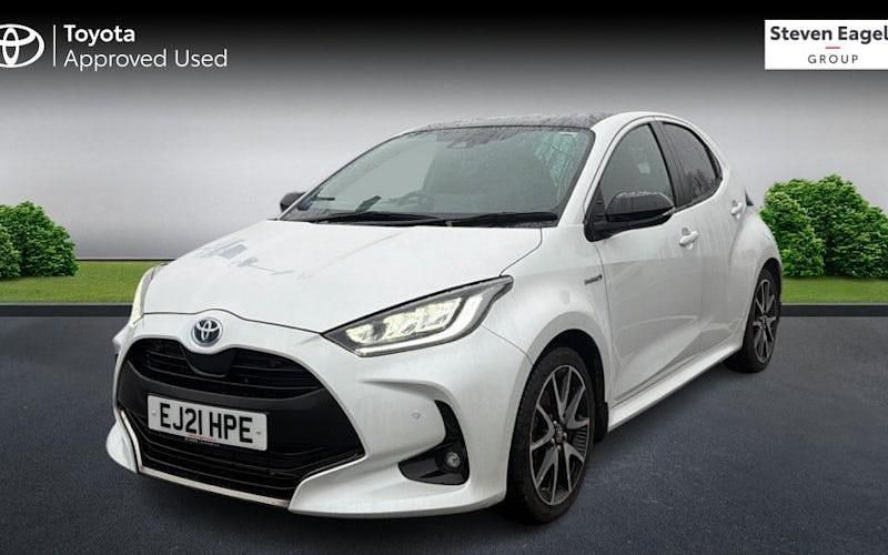 Used Toyota Yaris Hybrid 116 HP (85 kW) 2021 Hatchback