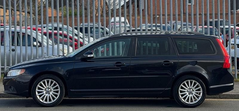 Second-hand Volvo V70 SE Lux 2008 Negru Break