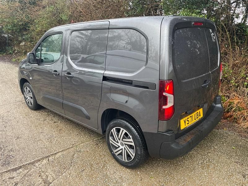 Used Toyota Proace Active 120 HP (88 kW) 2022 Grey MPV