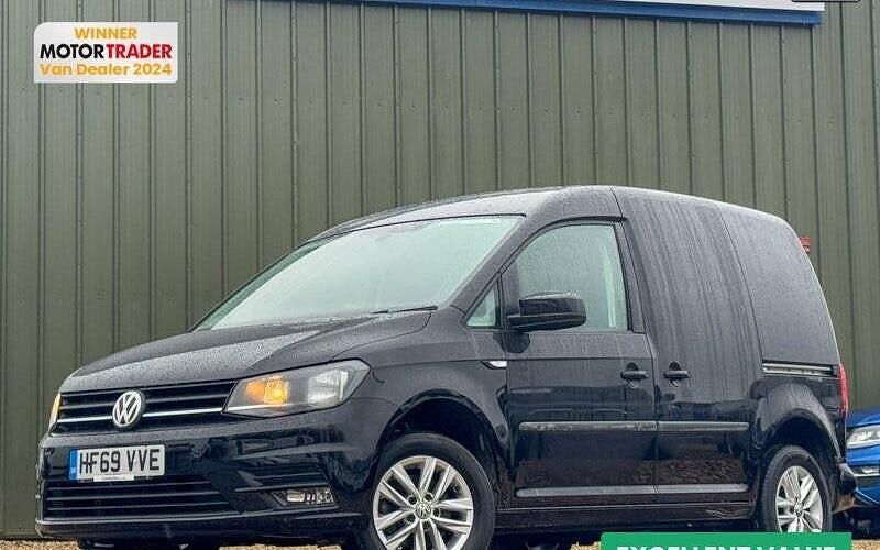 Begagnad VW Caddy Highline 102 HK (75 kW) 2019 Svart Minibuss