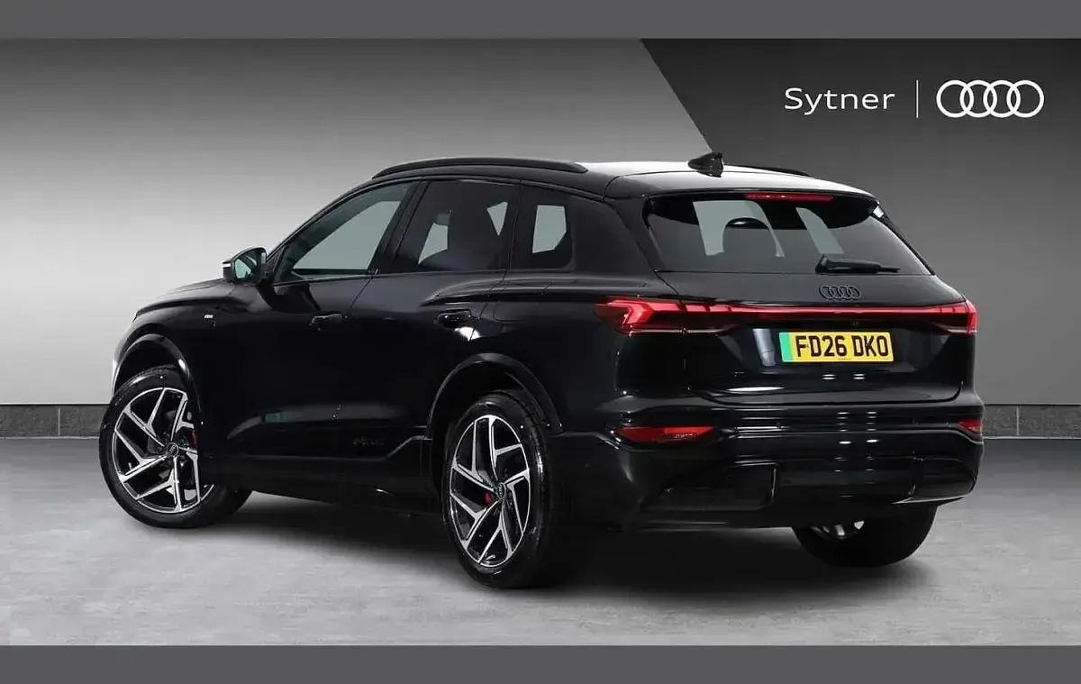 New Audi Q6 e-tron Performance 221 kW (301 HP) 2026 Black SUV