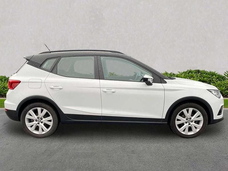 Used Seat Arona SE Technology 95 HP (69 kW) 2021 White SUV