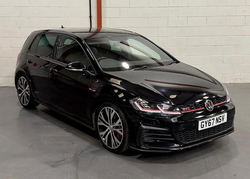 Używany VW Golf VII GTI 275 KM (202 kW) 2017 Czarny Hatchback