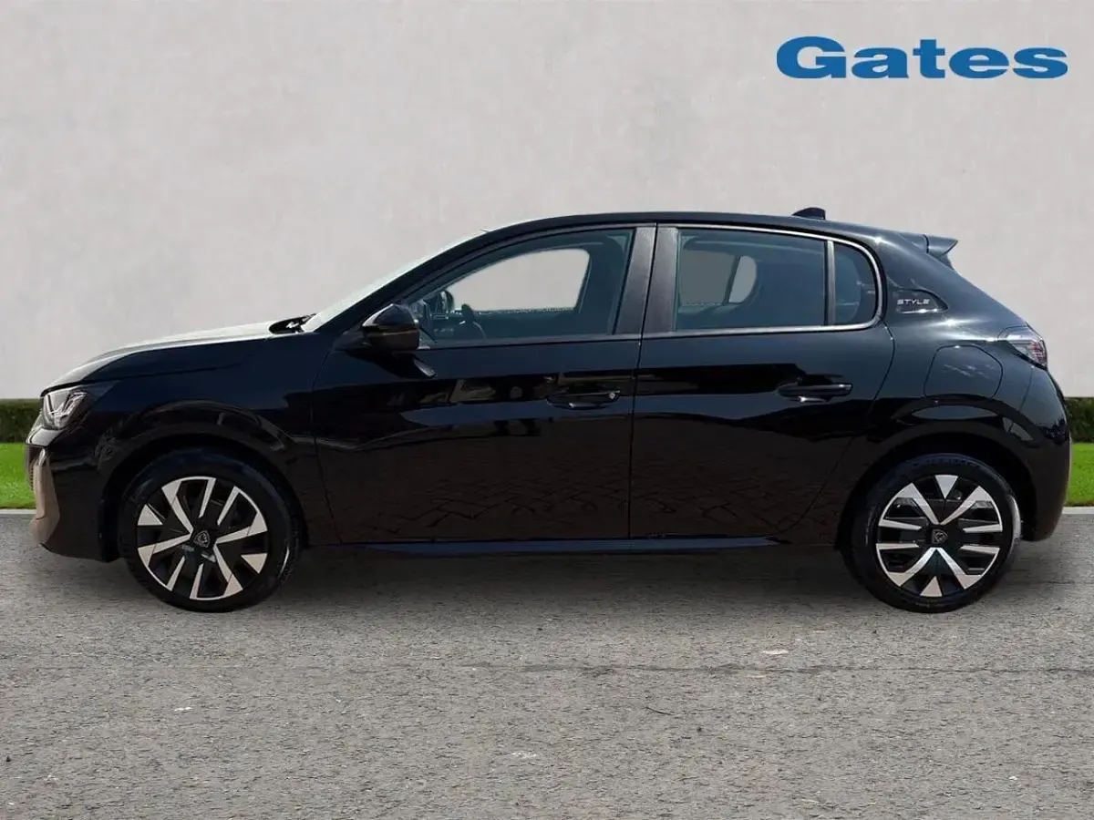 Used Peugeot 208 Style 99 HP (72 kW) 2025 Black Hatchback