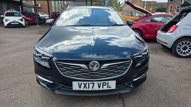 Second-hand Vauxhall Insignia Elite 260 CP (191 kW) 2017 Verde Break