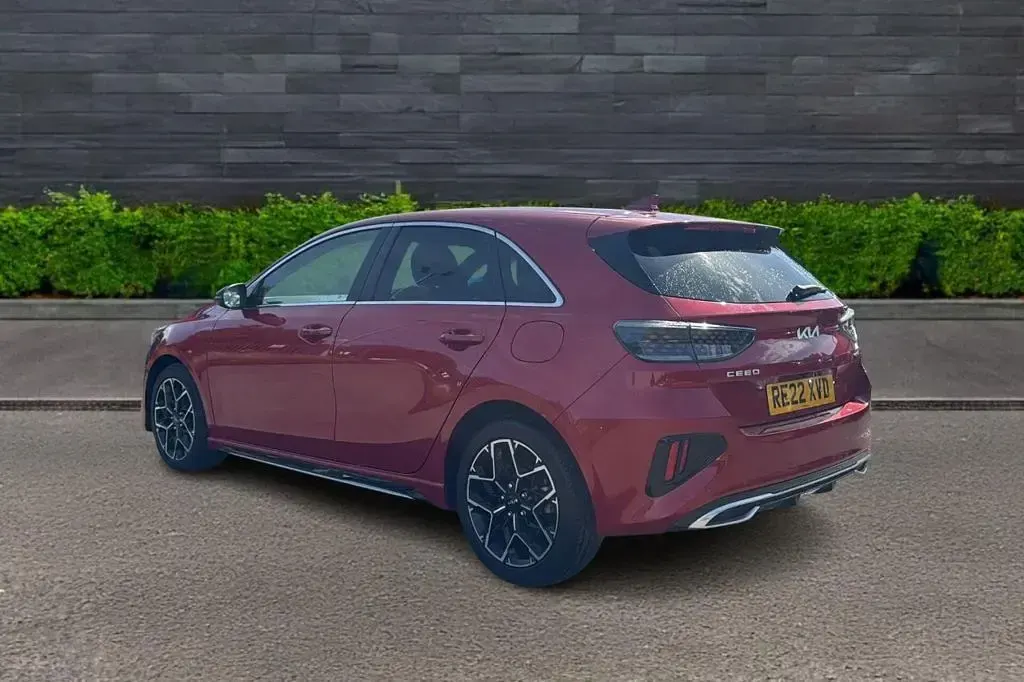 Used Kia Ceed GT-Line 158 HP (116 kW) 2022 Infra red Hatchback