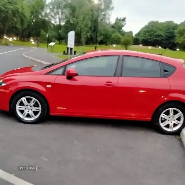 Used Seat Leon Copa 105 HP (77 kW) 2013 Red Hatchback