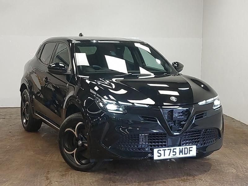 Used Alfa Romeo GT Junior 136 HP (100 kW) 2025 Black Hatchback