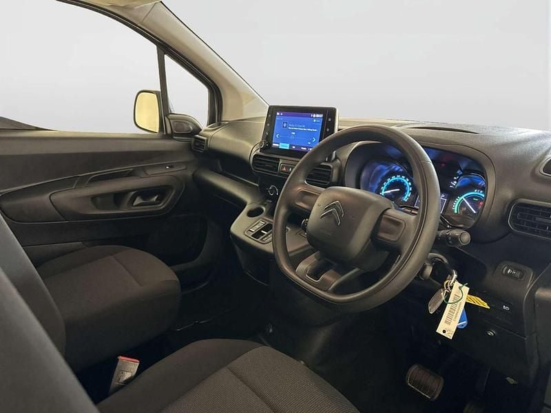 Used Citroën e-Berlingo 100 kW (136 HP) 2023 White MPV