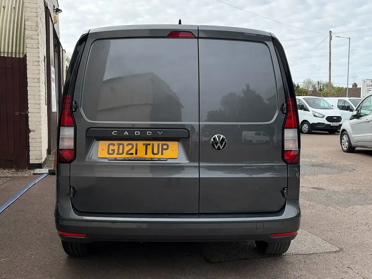 Used VW Caddy 102 HP (75 kW) 2021 Grey MPV