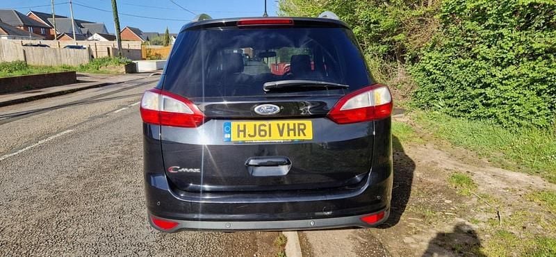 Used Ford Grand C-Max Zetec 115 HP (84 kW) 2011 Black MPV