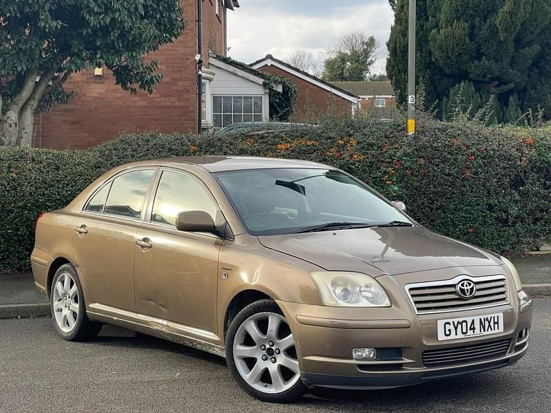 Used Toyota Avensis T4 2004 Gold Sedan