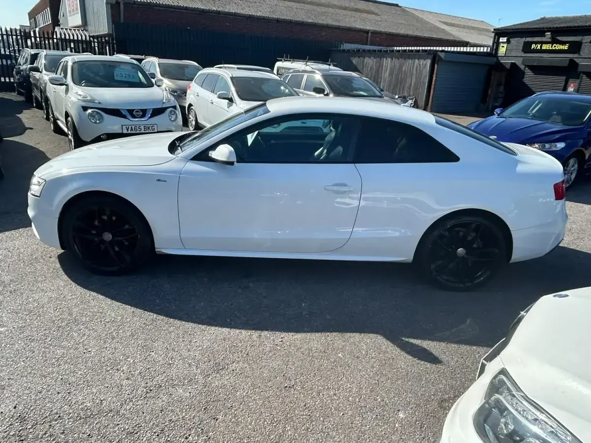 Used Audi A5 S-Line 177 HP (130 kW) 2014 White Coupe