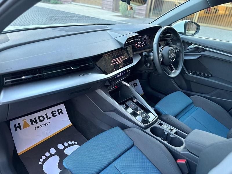 Begagnad Audi A3 Sport 2024 Vit Sedan