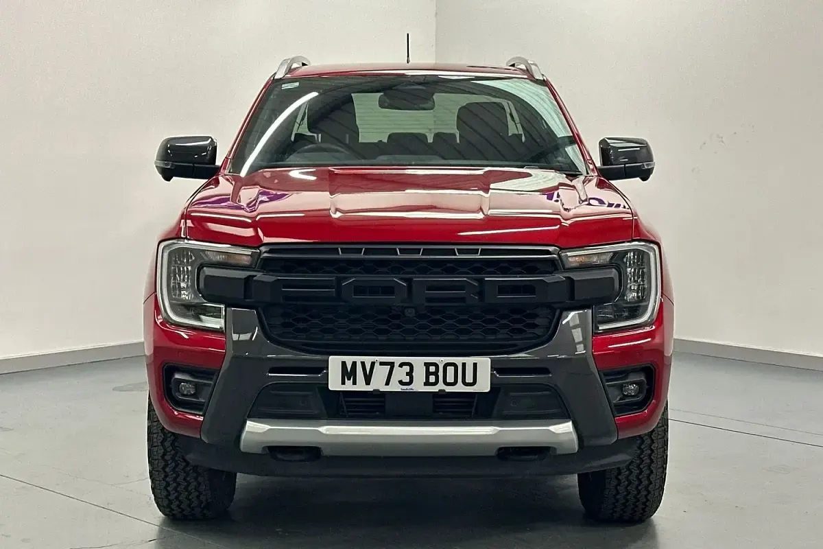 Gebraucht Ford Ranger 240 PS (176 kW) 2023 Rot Pickup