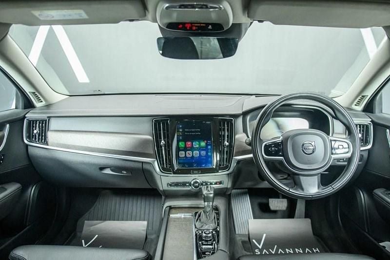 Usado Volvo V90 CC Pro 190 HP (139 kW) 2019 Cinzento Carrinha
