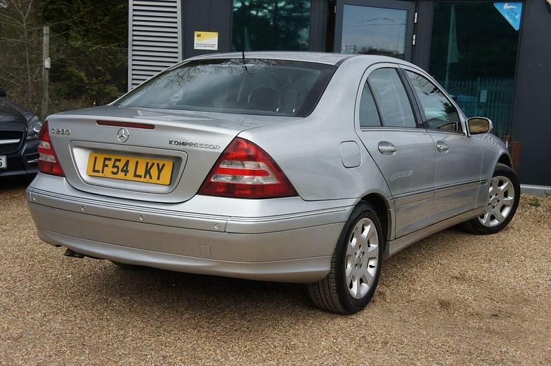 Used Mercedes C180 Elegance 2004 Silver Sedan