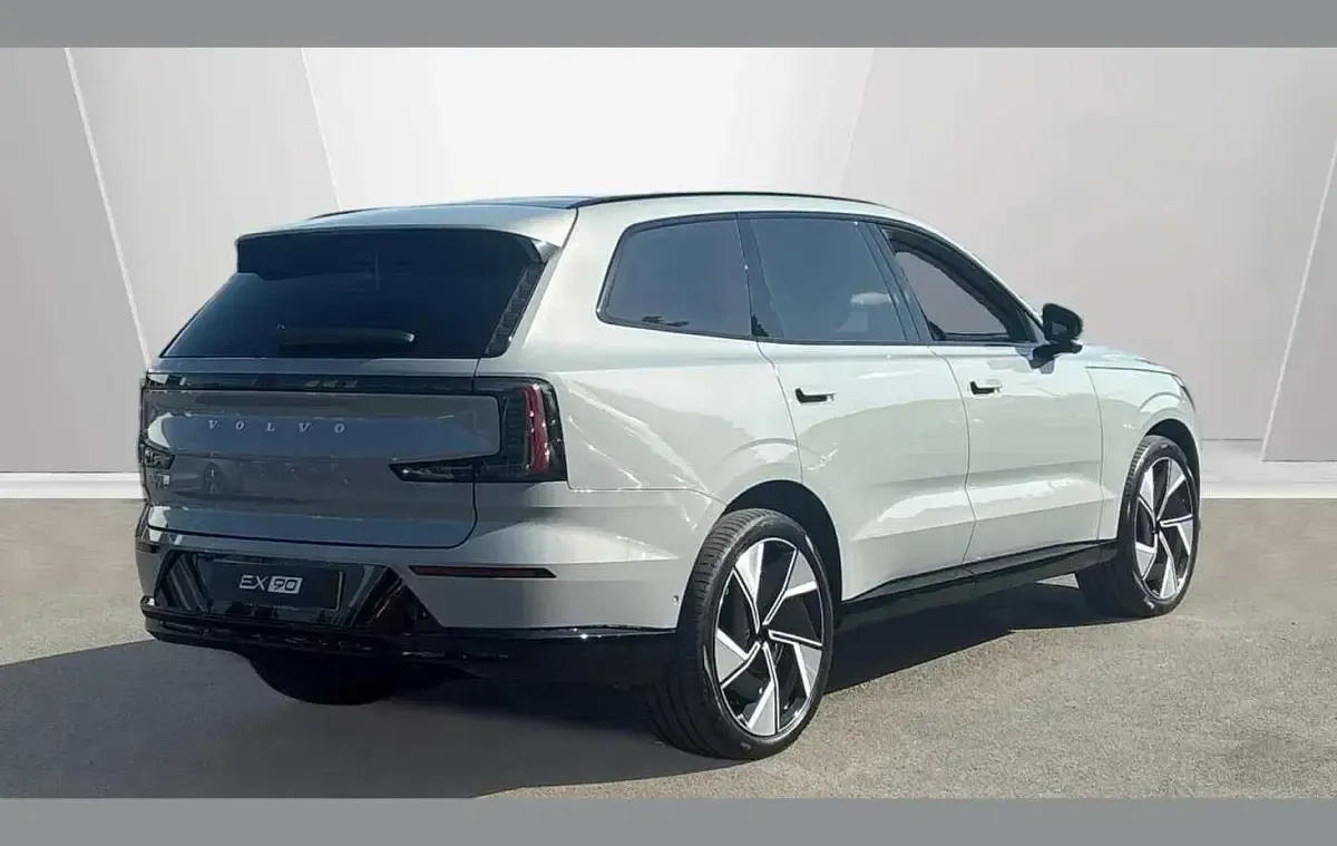 New Volvo EX90 Performance 380 kW (517 HP) 2026 Grey SUV