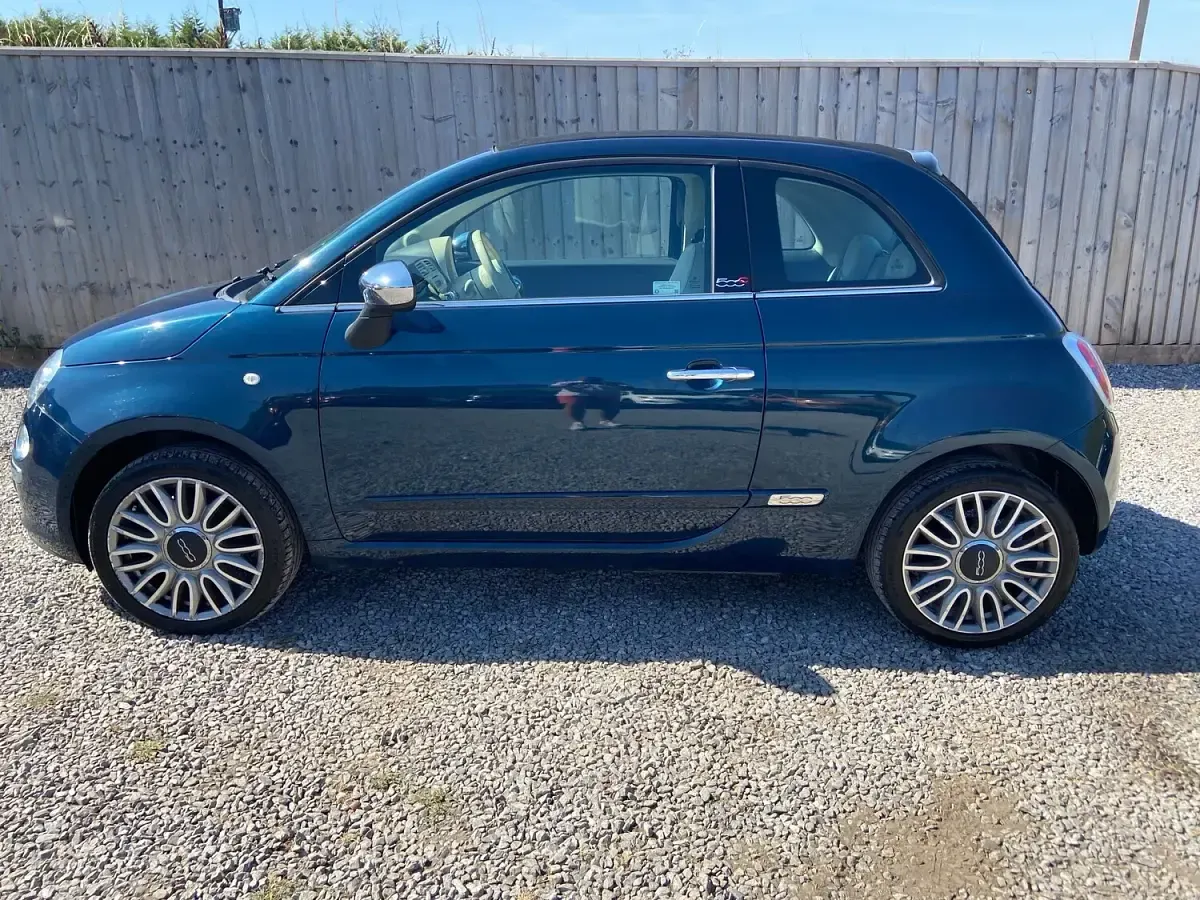 Used Fiat 500C Lounge 85 HP (62 kW) 2015 Blue Cabriolet