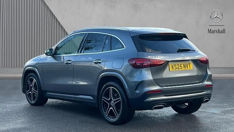 Used Mercedes GLA220 Executive 190 HP (139 kW) 2025 Mountain grey metallic SUV