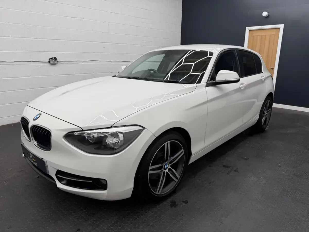 Usado BMW 118 Sport Line 170 HP (125 kW) 2012 Branco Citadino